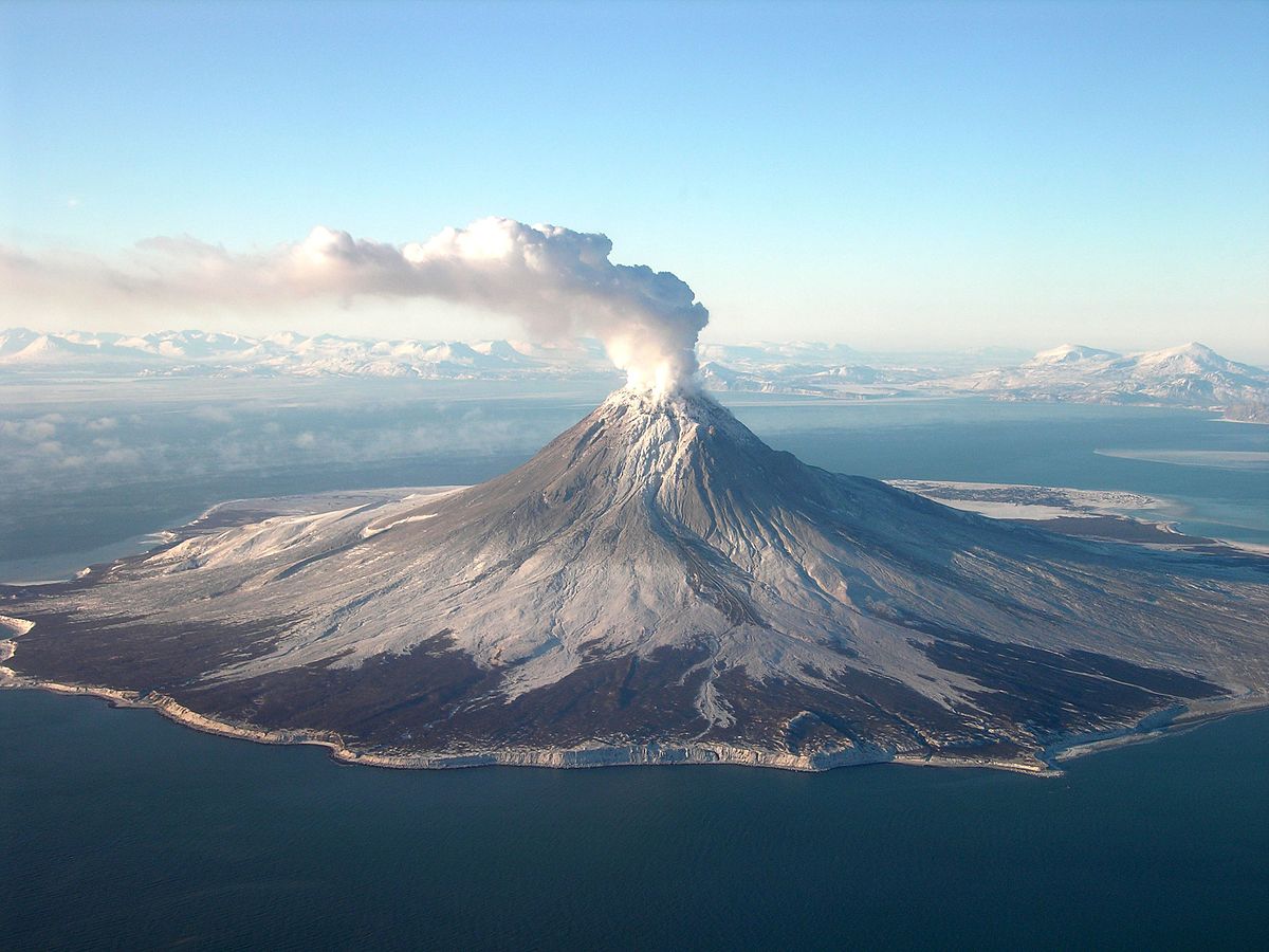 Augustine_volcano.jpg