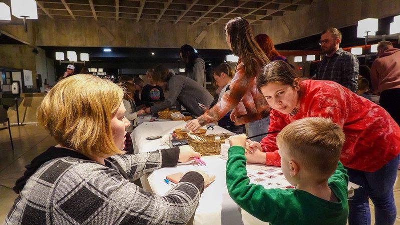 Acitvity Table with Children at the Ohio History Center