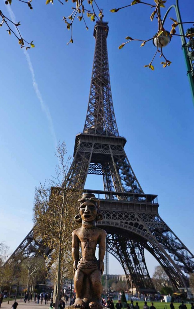 Adena Effigy Pipe (replica) at the Eiffel Tower